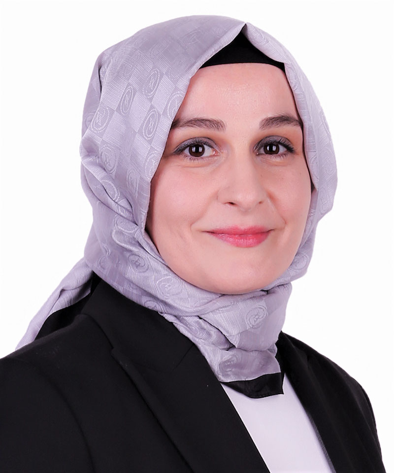 Esra Sarıçiçek Çakar